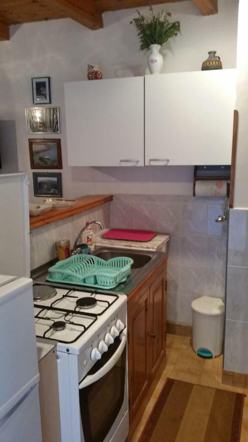 Cesaric Apartment Црес Экстерьер фото